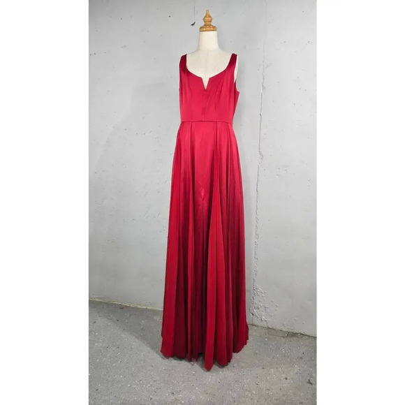 Nwt Halston Heritage Scarlett Meaghan Formal Gown size 8 - Picture 3 of 12
